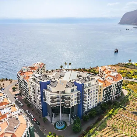 Golden View By Homie * Funchal (Madeira)