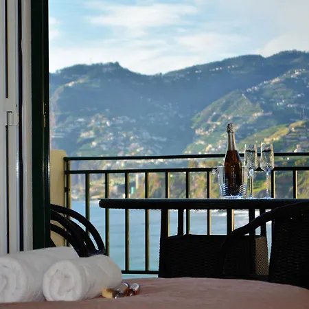 Golden View By Homie Фуншал